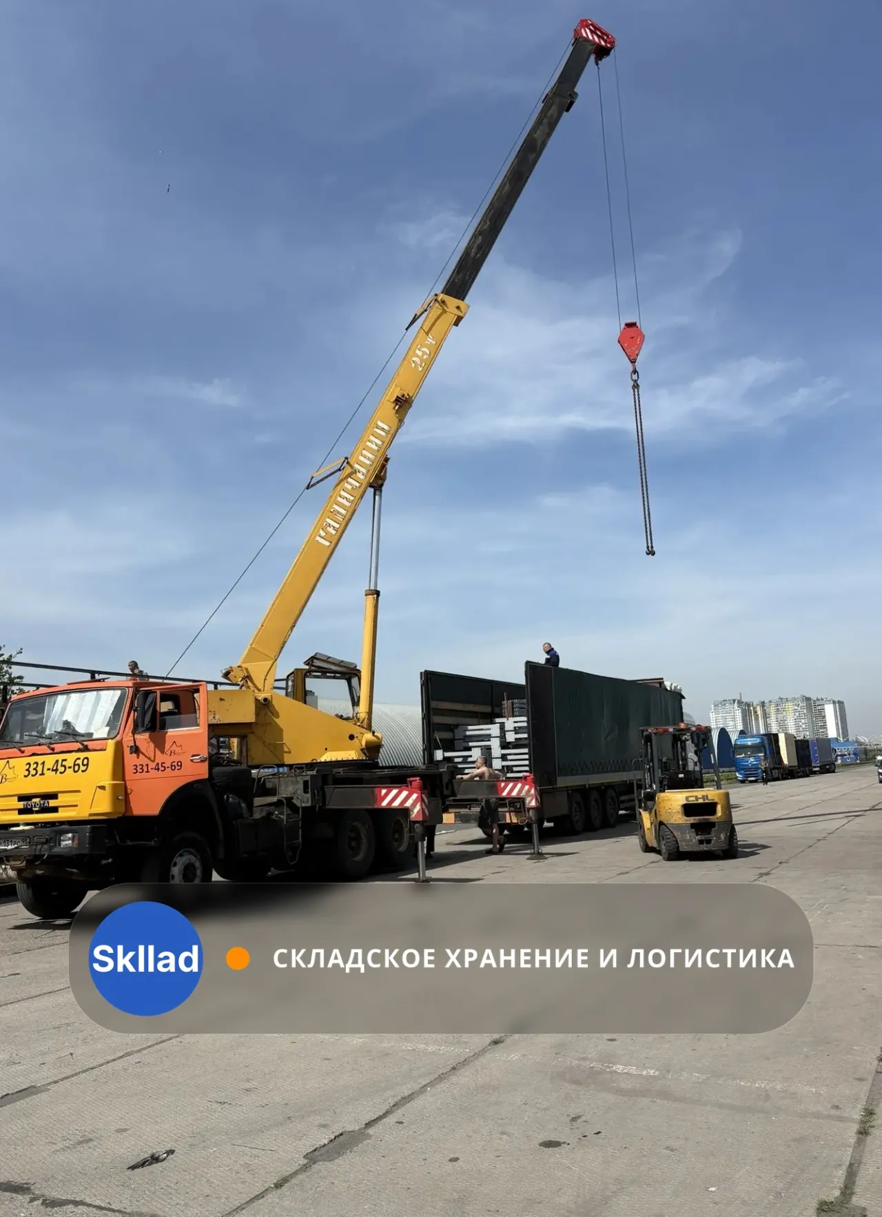 Перегрузили фермы разборного склада — Санкт-Петербург